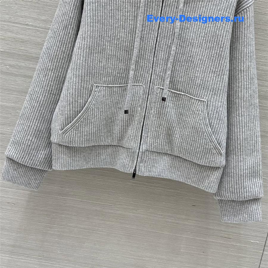 Vanitoo hooded goose down jacket