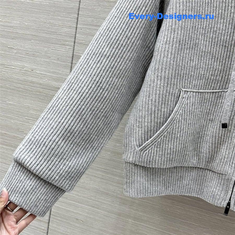 Vanitoo hooded goose down jacket