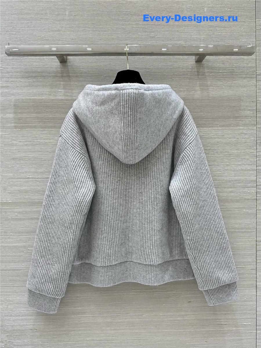 Vanitoo hooded goose down jacket