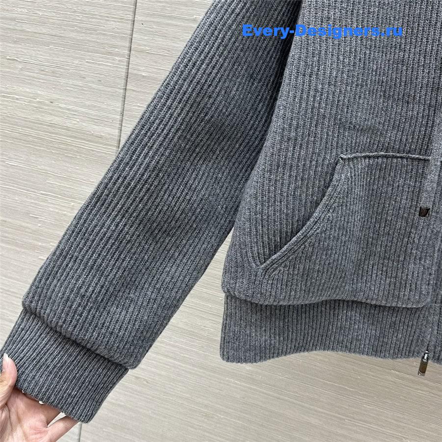 Vanitoo hooded goose down jacket