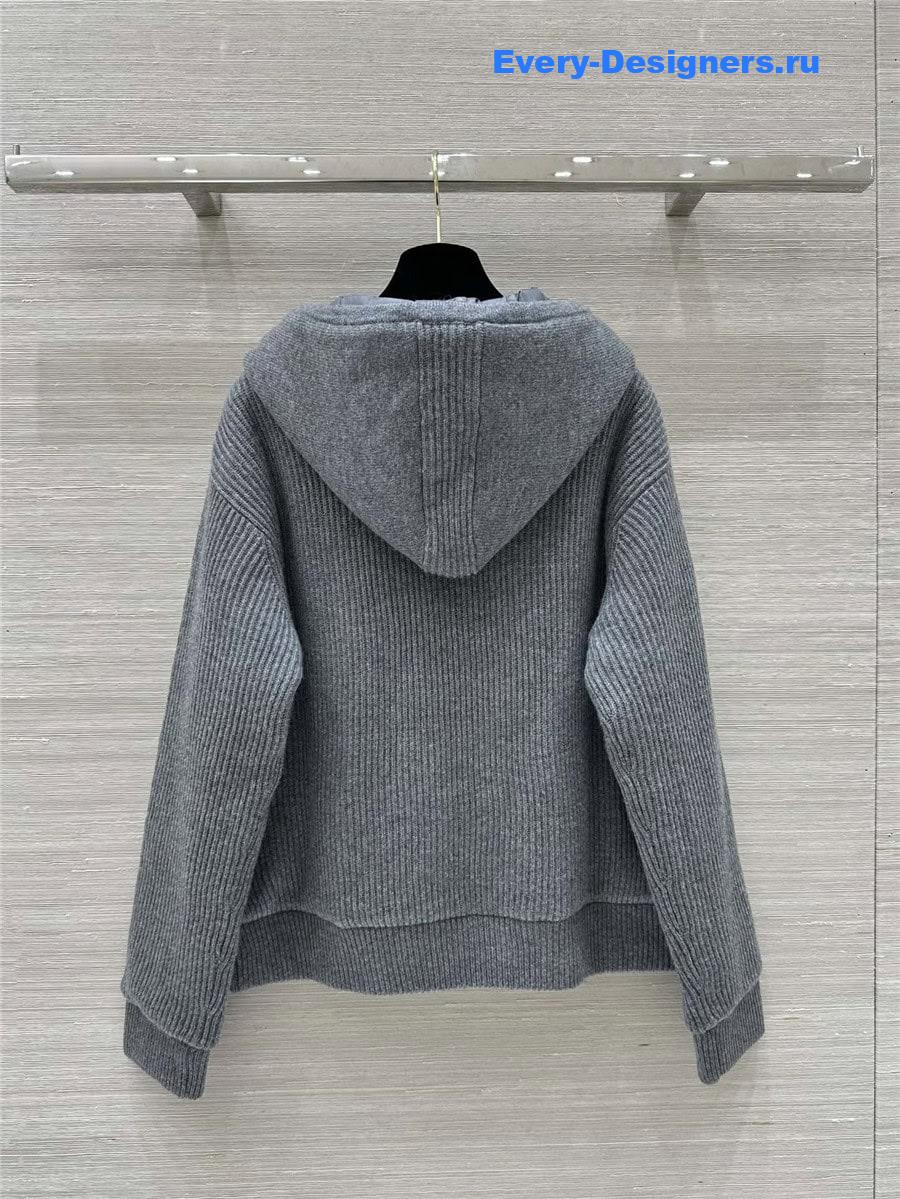 Vanitoo hooded goose down jacket