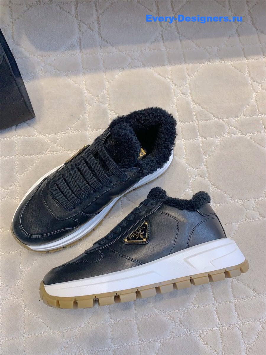 Pra*a triangle logo lace-in sneakers black