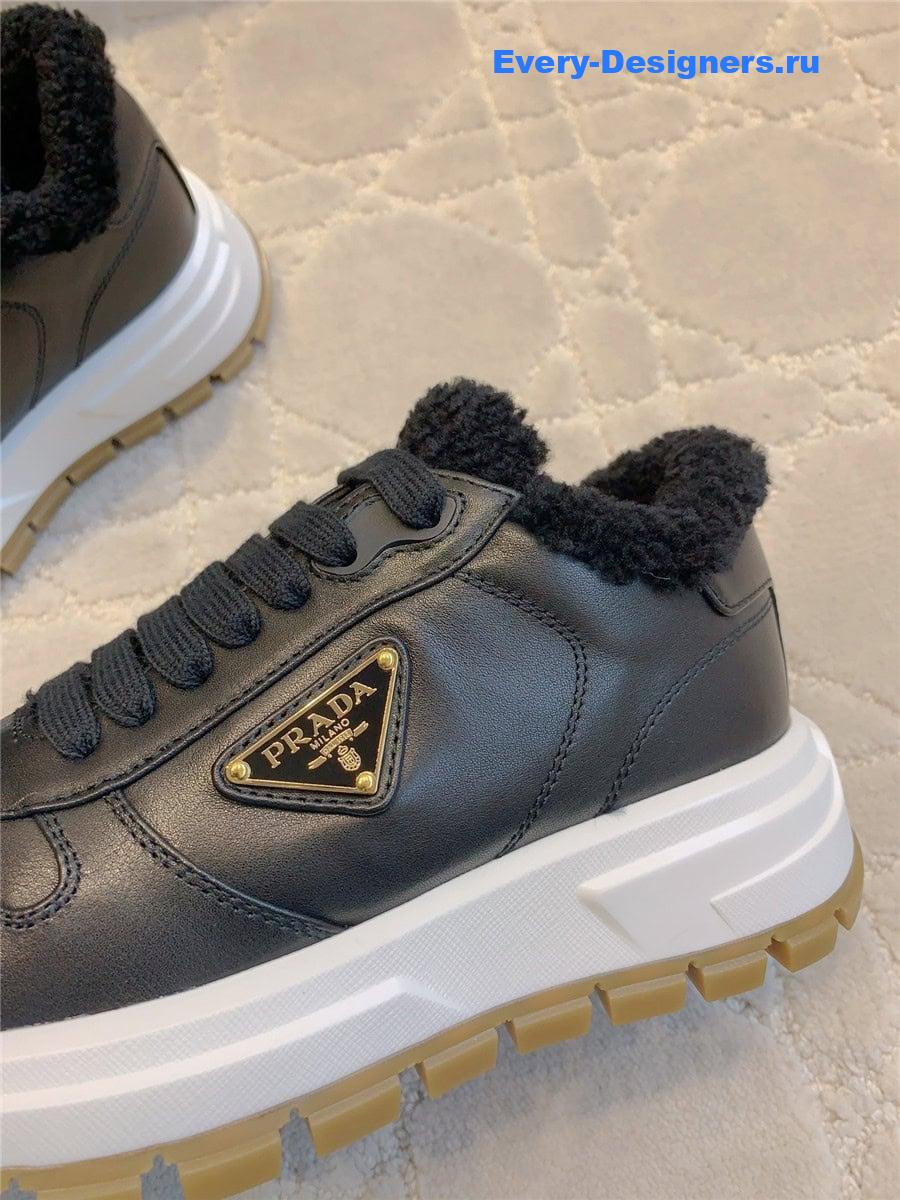 Pra*a triangle logo lace-in sneakers black