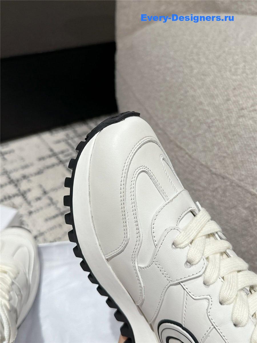 c’est D10r sneaker