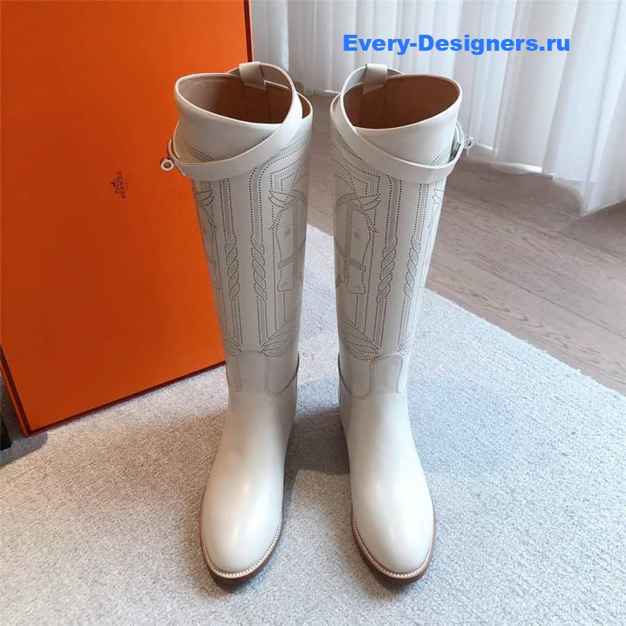 H**me5 white jumping boots