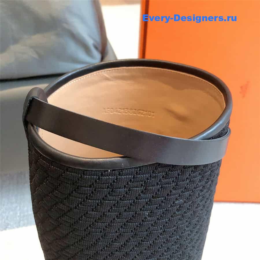 H**me5 jumping boot black