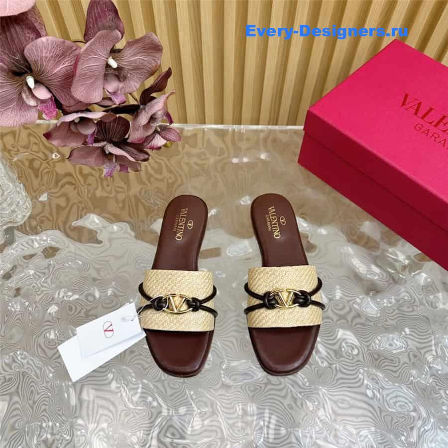 Va1e*ntin0 vlogo brown woven raffia slides