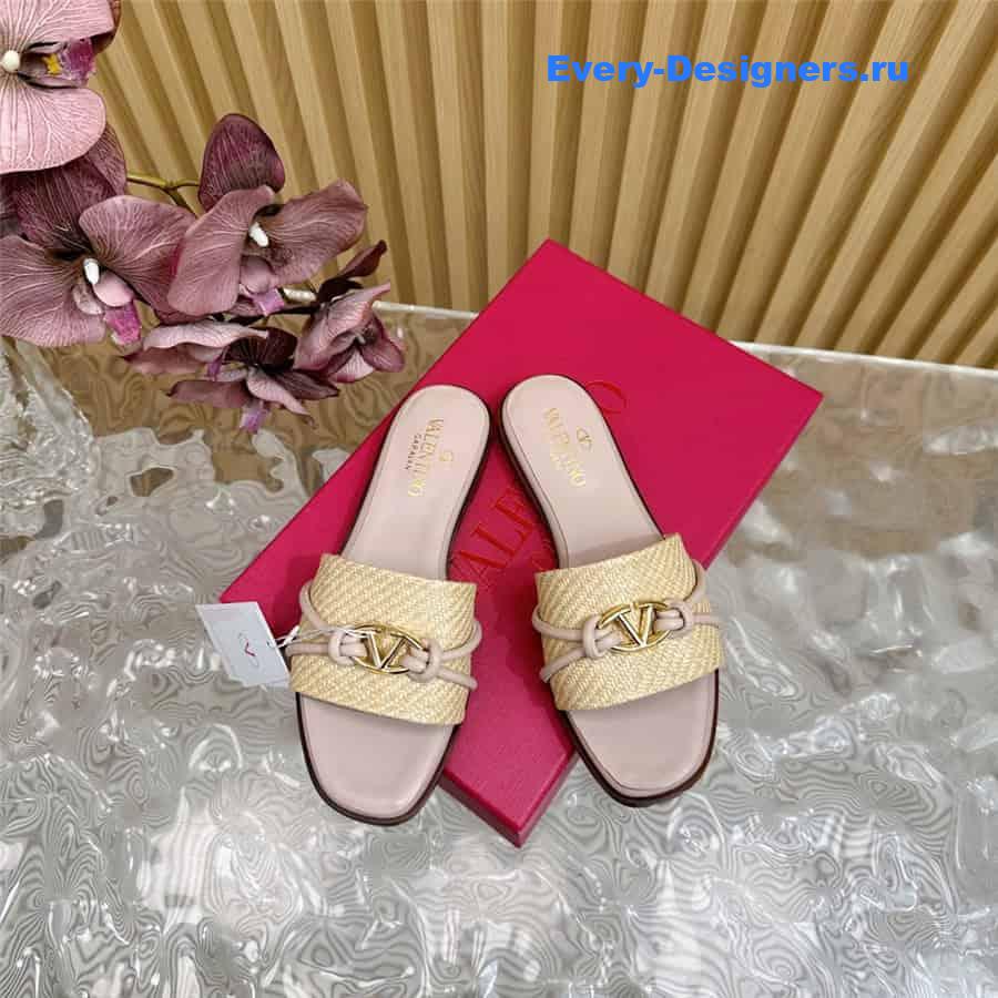 Va1e*ntin0 vlogo pink woven raffia slides