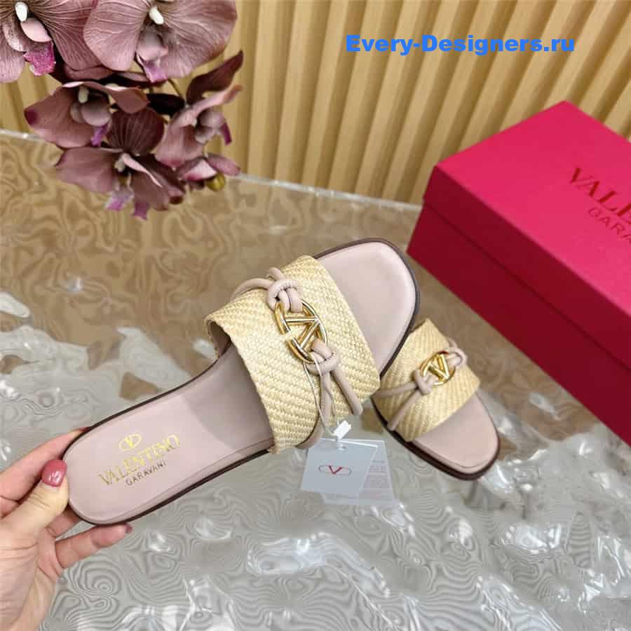 Va1e*ntin0 vlogo pink woven raffia slides