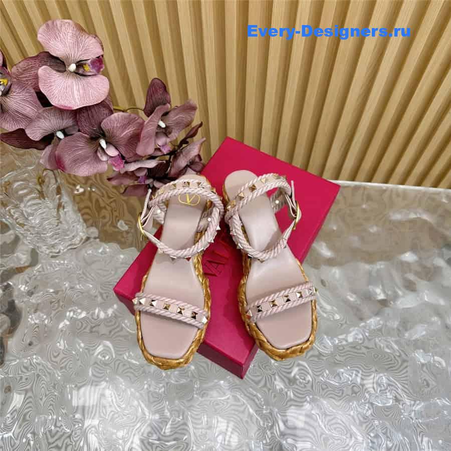 Va1e*ntin0 rockstud pink wedge calfskin sandals