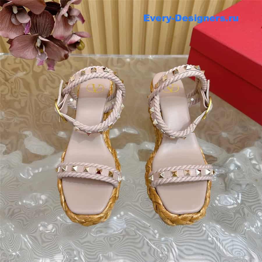 Va1e*ntin0 rockstud pink wedge calfskin sandals