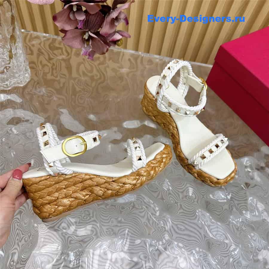 Va1e*ntin0 rockstud white wedge calfskin sandals