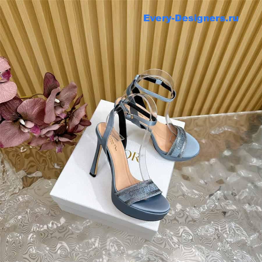 Dway Blue Cotton Embroidered Heeled Sandals