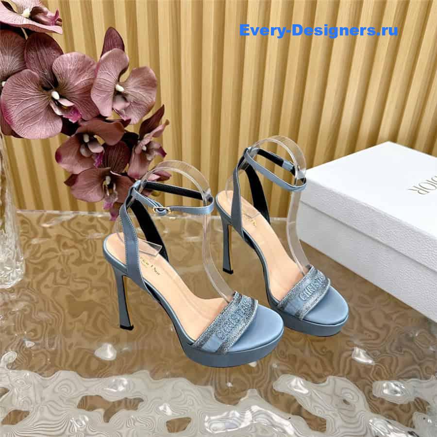 Dway Blue Cotton Embroidered Heeled Sandals