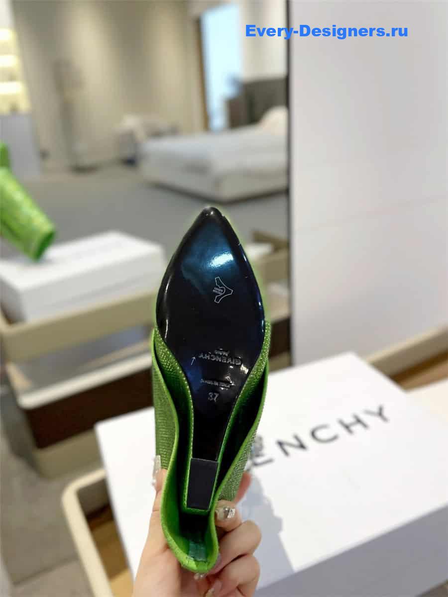 Givenchy Shark Lock Ankle Boots in Green