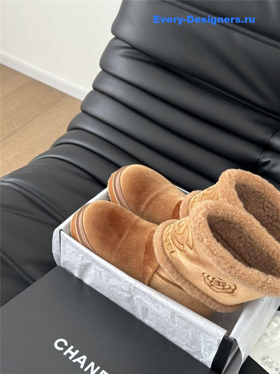 Ch**el brown women shearling boots
