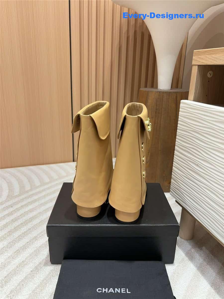 Ch**el brown leather foldover logo boots