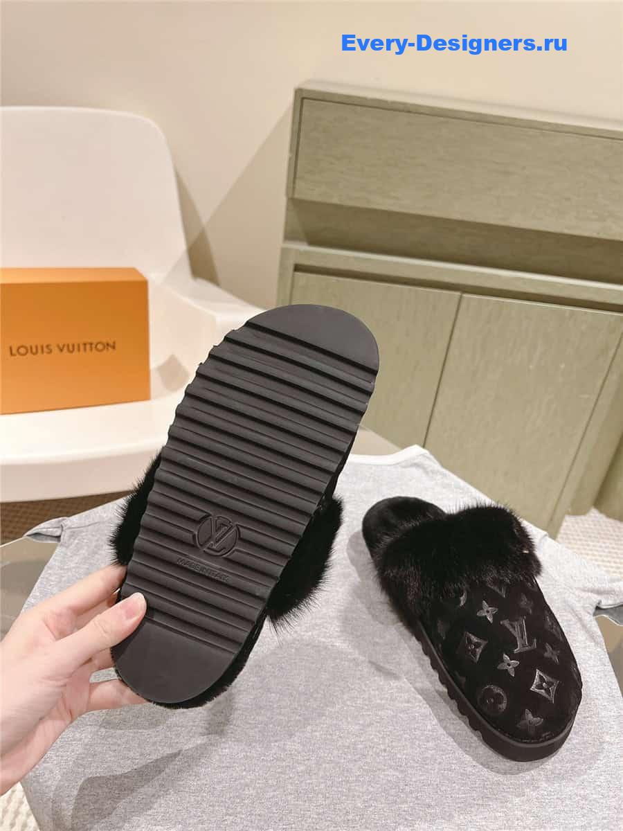 l0vis Vvtt0n lv flat mink slippers