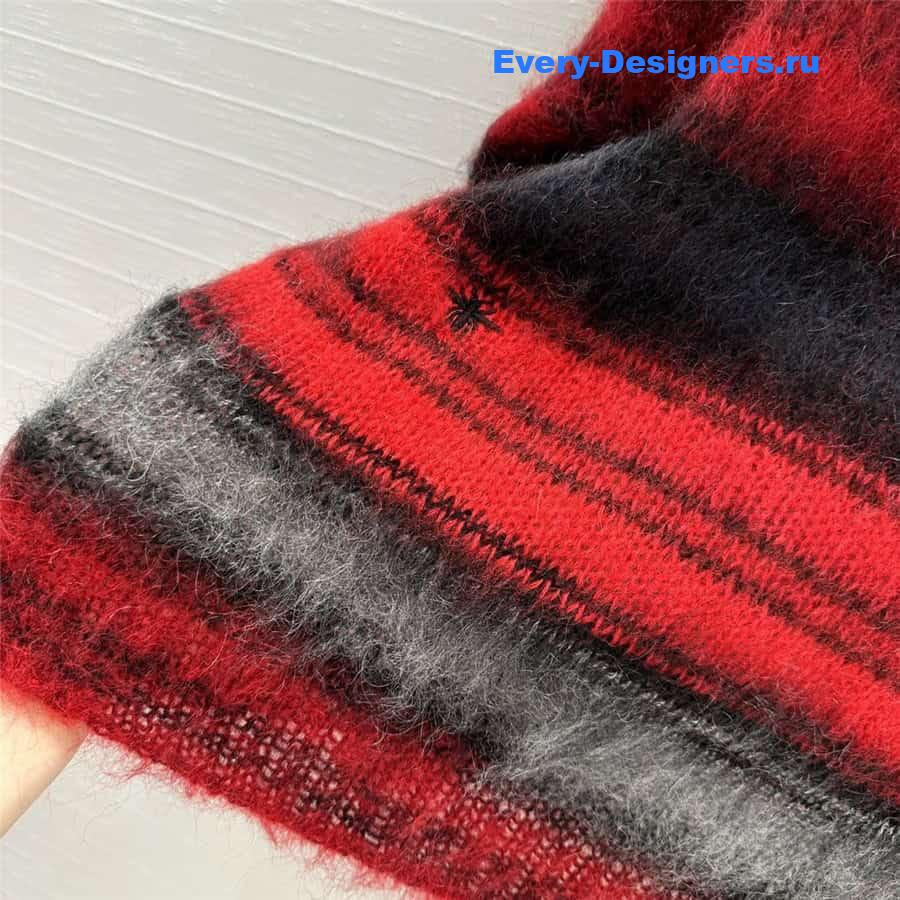 D10r mohair sweater red and grey