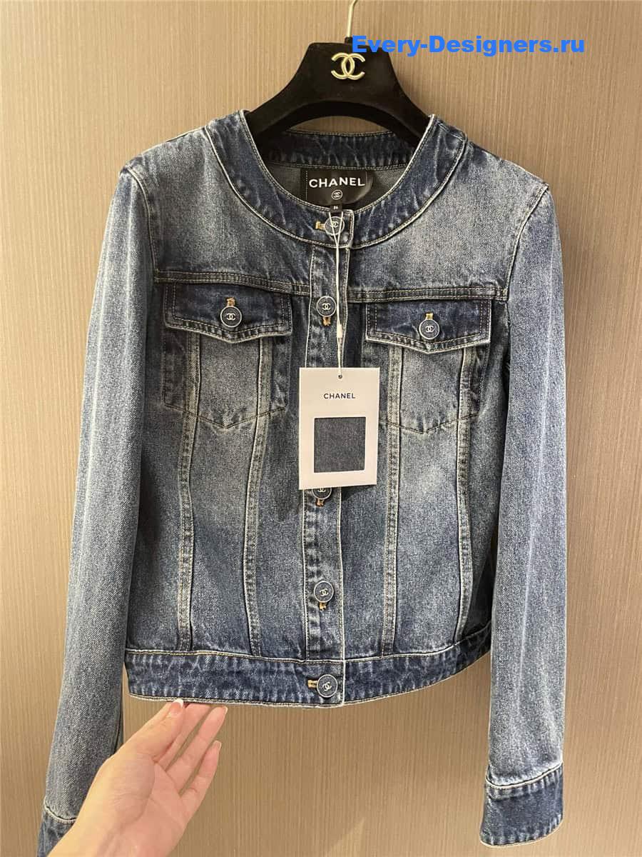 CC pocket denim jacket