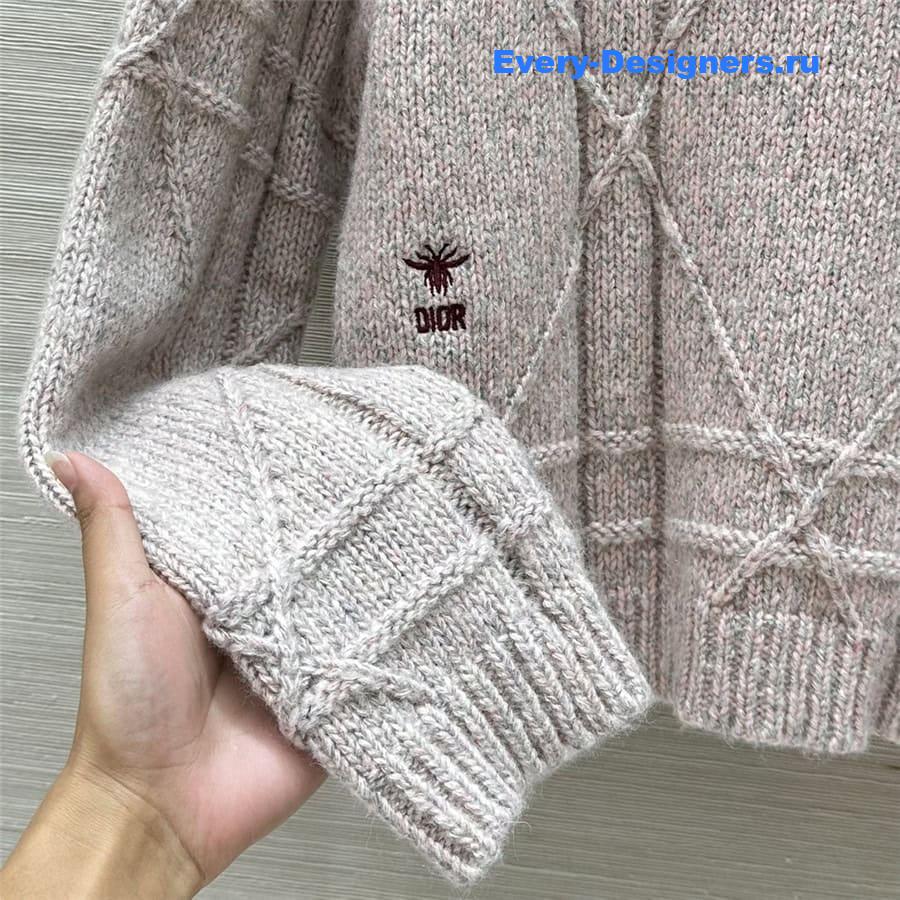 D10r check knit sweater beige