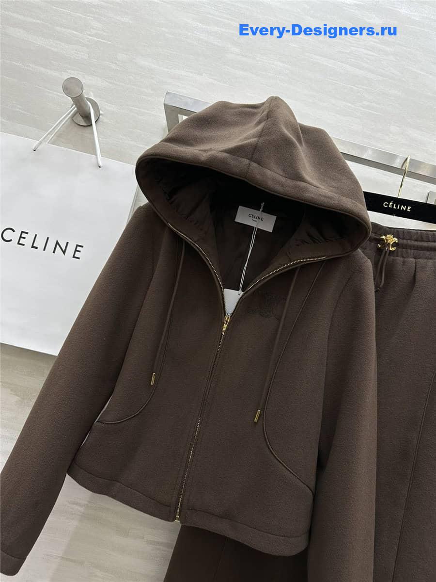 Ce1i*e old money style suit