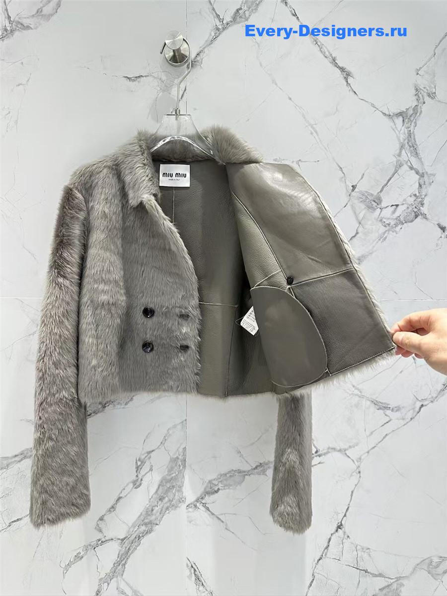 M1um1u long hair lapel sheepskin fur coat