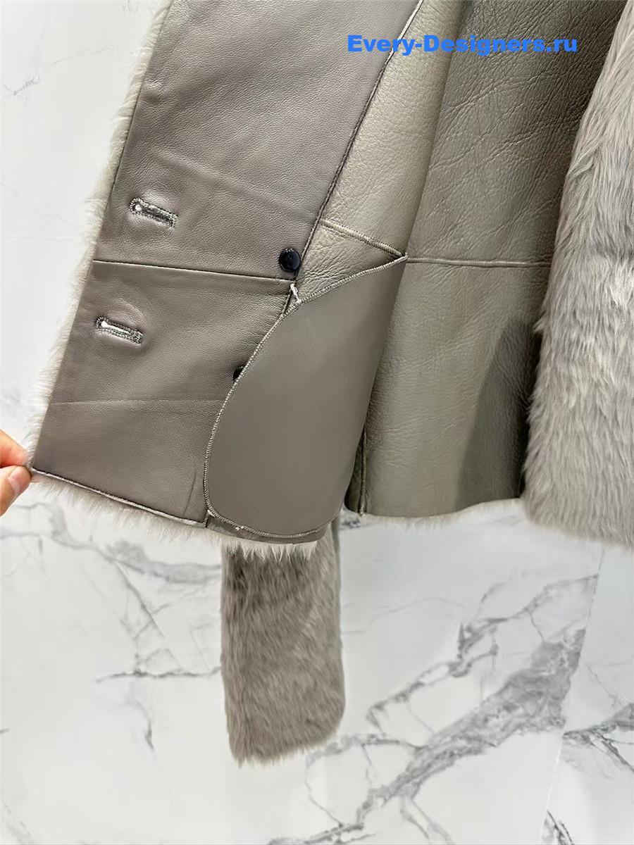 M1um1u long hair lapel sheepskin fur coat