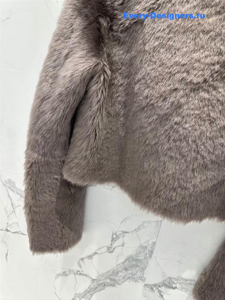 M1um1u long hair lapel sheepskin fur coat