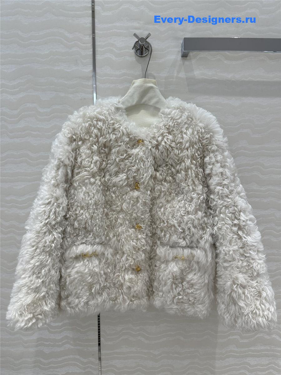 Ce1i*e fur coat