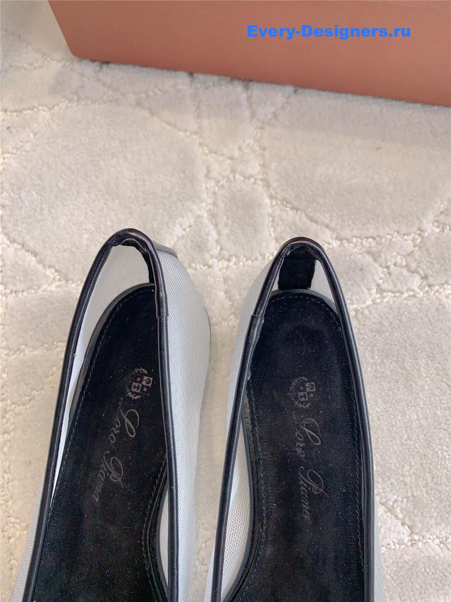 L0r0 P1ana primula ballet flat in ash-grey microfibre