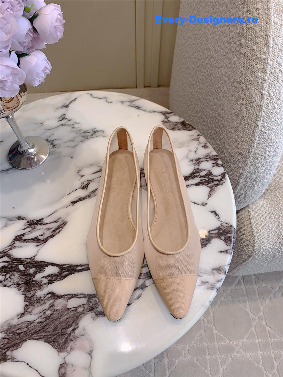 L0r0 P1ana primula ballet flat in beige microfibre