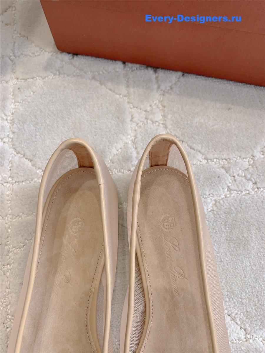 L0r0 P1ana primula ballet flat in beige microfibre