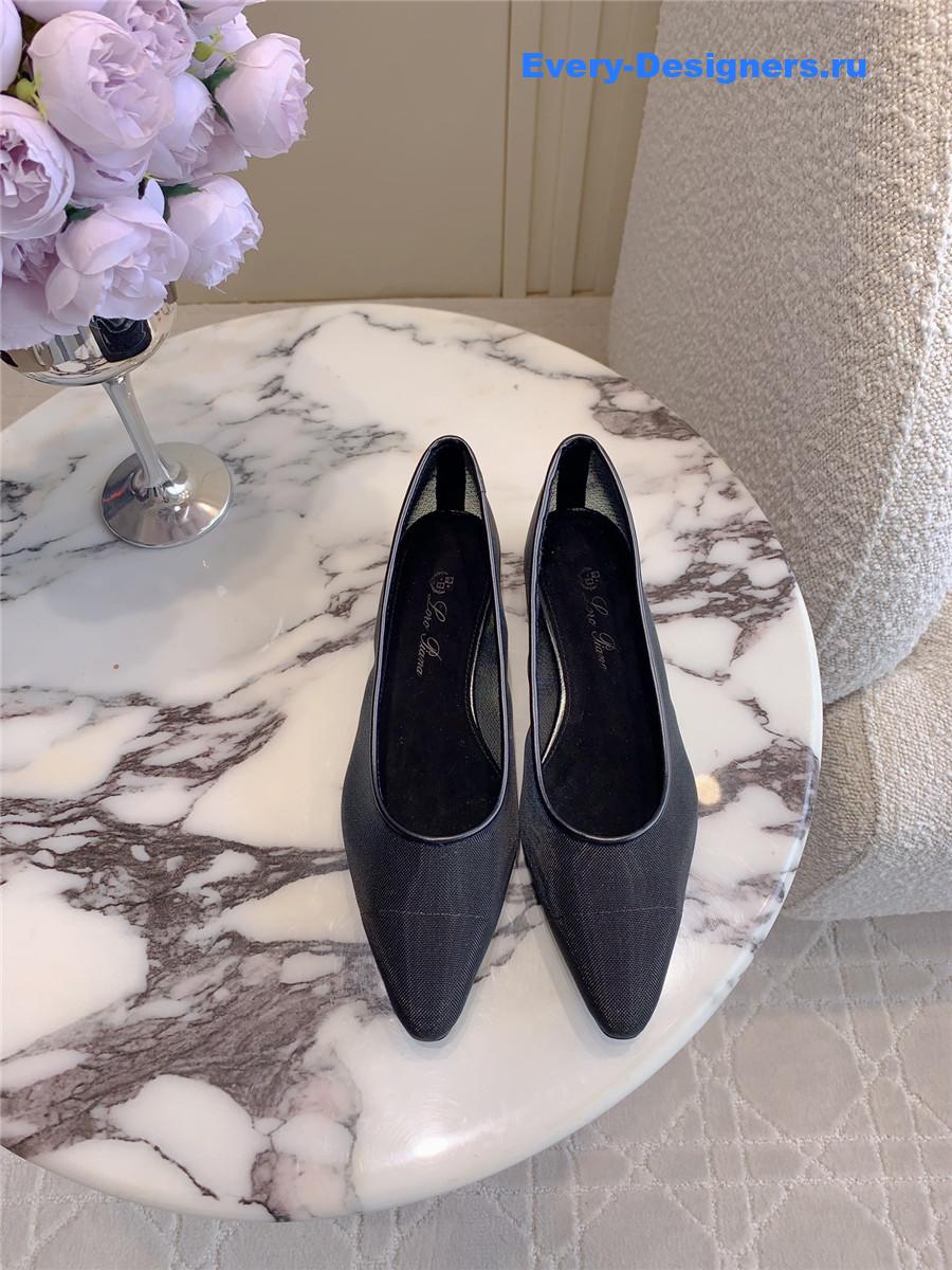 L0r0 P1ana primula ballet flat in microfibre black