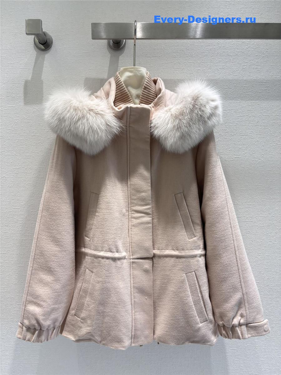 L0r0 P1ana new ski suit