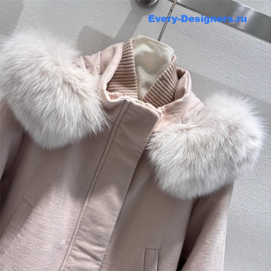 L0r0 P1ana new ski suit