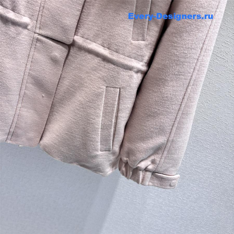 L0r0 P1ana new ski suit