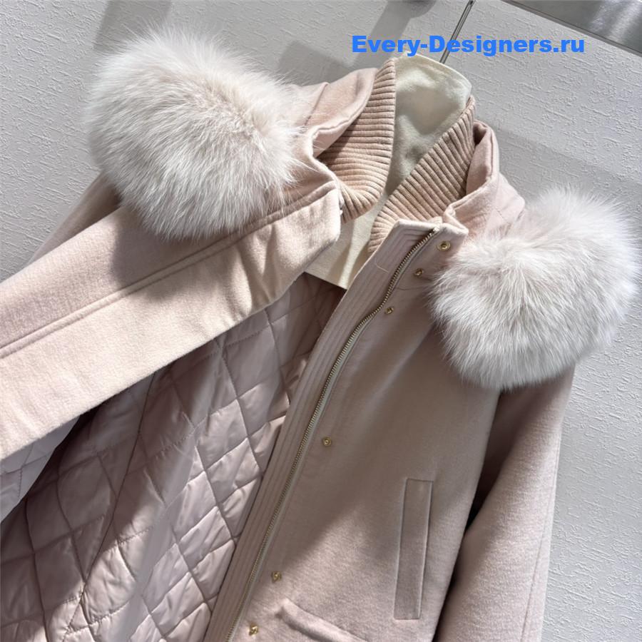 L0r0 P1ana new ski suit