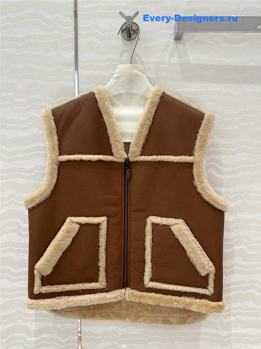 Ce1i*e fur vest