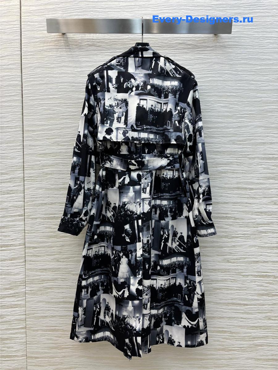 D10r vintage portrait print trench coat