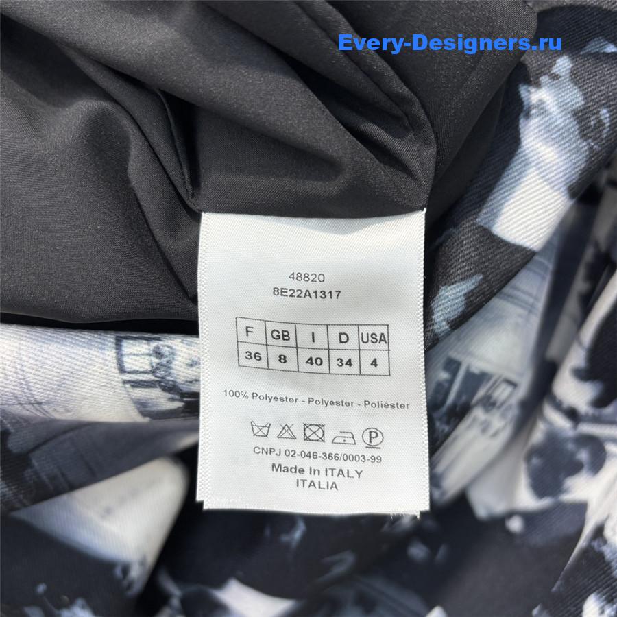 D10r vintage portrait print trench coat