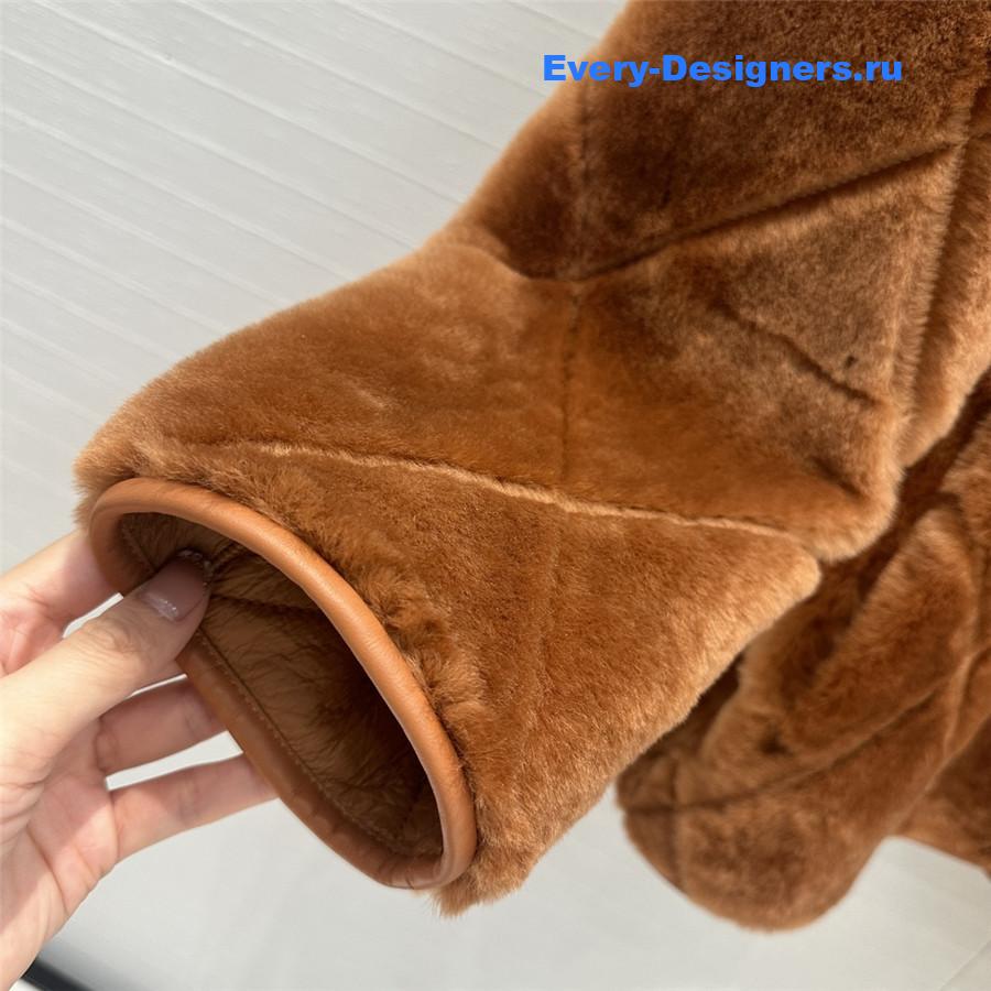 L0r0 P1ana shearling coat