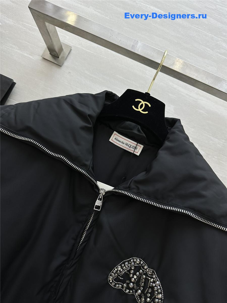 a1exa*der Mcqv*en rhinestone down vest