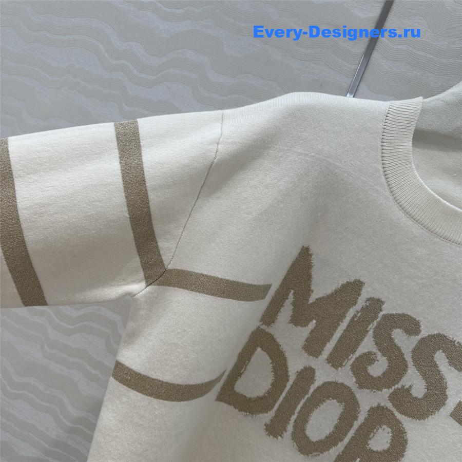 D10r graffiti motif cashmere sweater