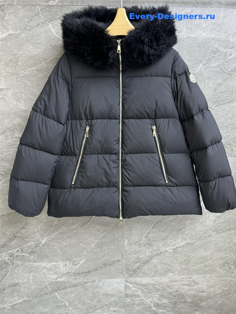 Moncler Fur collar hooded down jacket