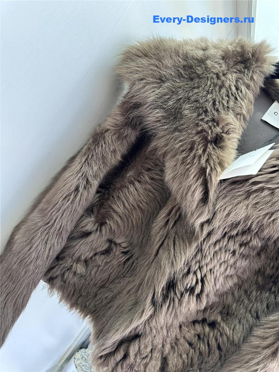 Ce1i*e fur coat