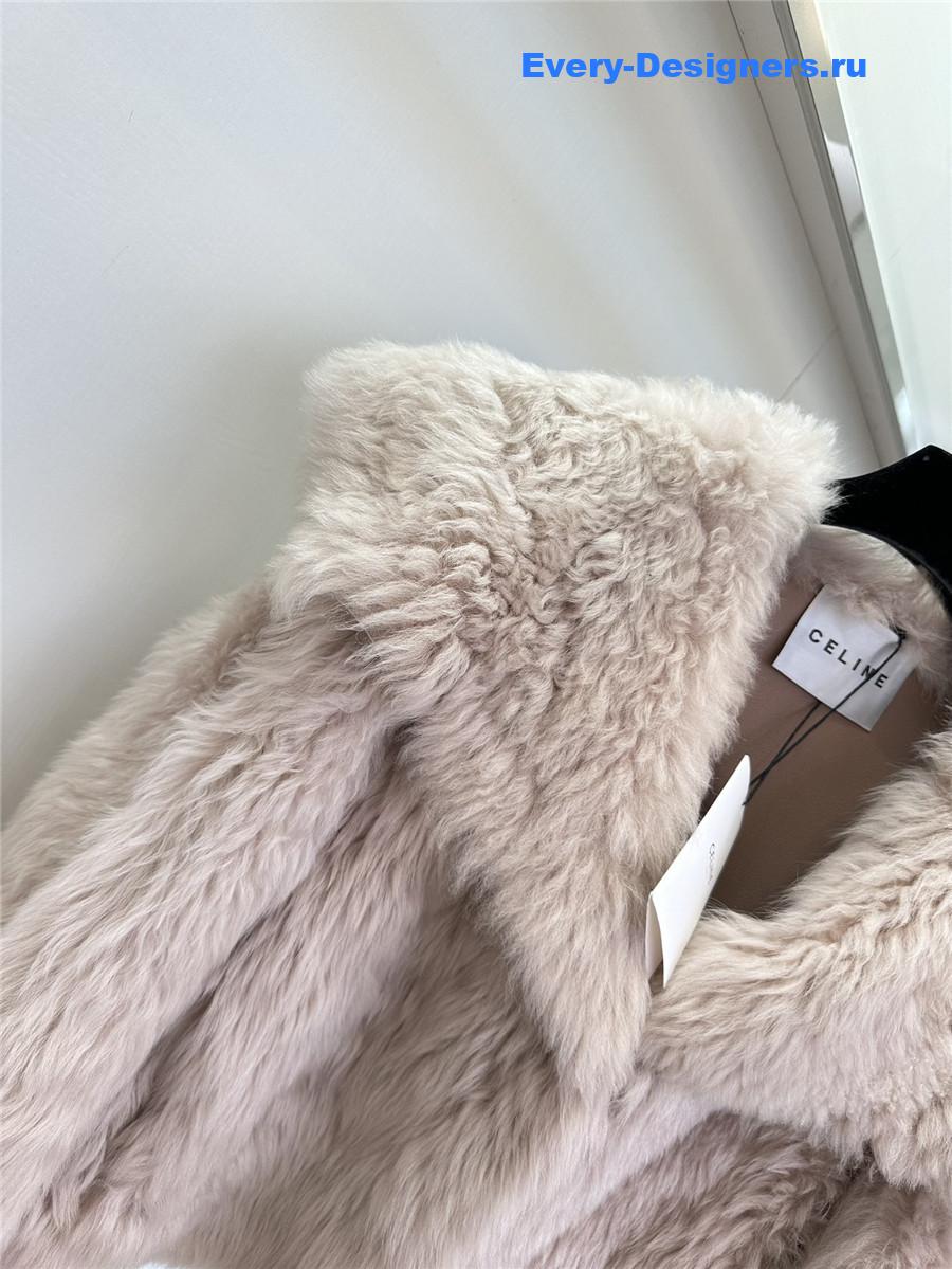 Ce1i*e fur coat