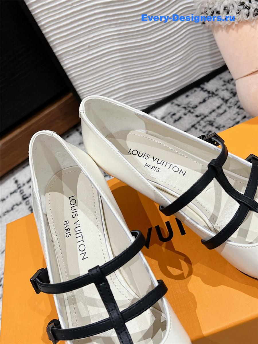 l0vis Vvtt0n lv pointed high heels