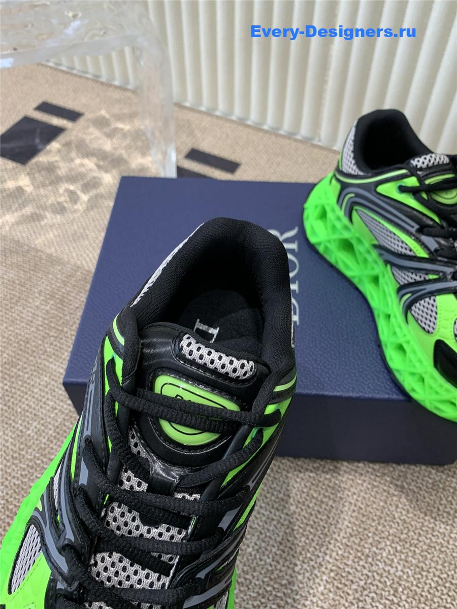 D10r b35 sneakers for women