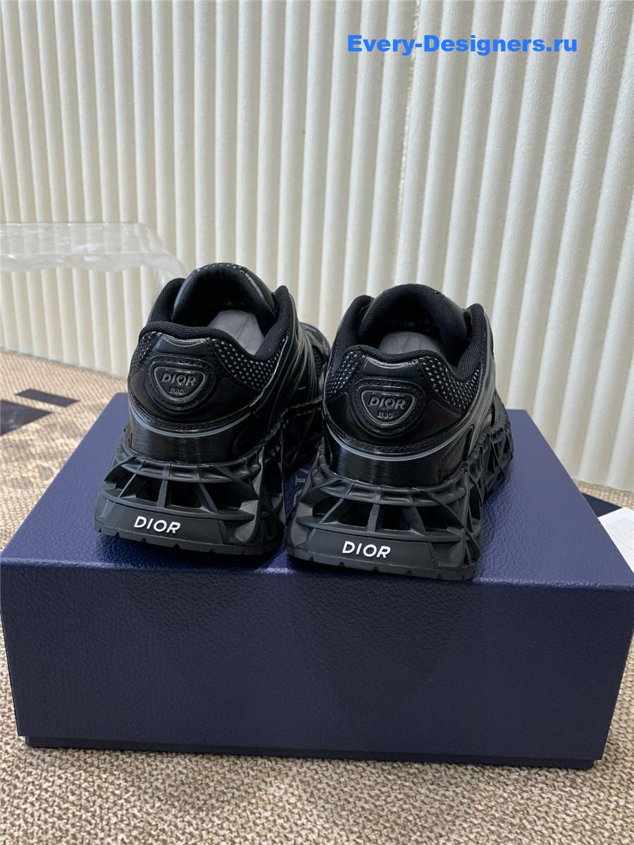 D10r black b35 sneakers for women